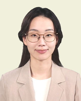 Professor Juyeon Lee
